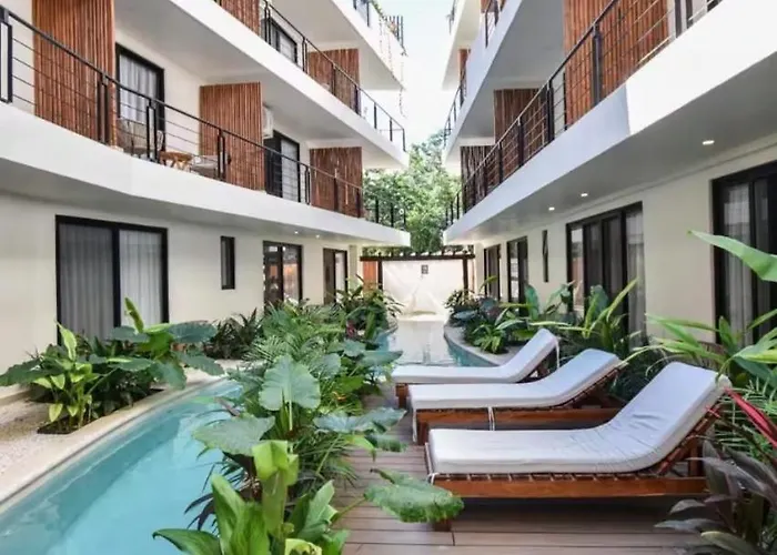 Santal 102 Tulum
